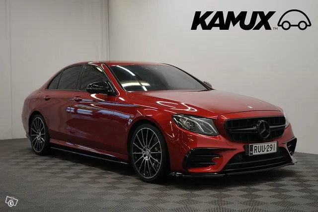 Mercedes-Benz E 220 220 d A Premium Business AMG / Webasto / Image 1