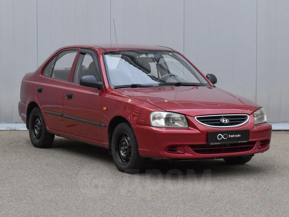 Hyundai Accent Image 1