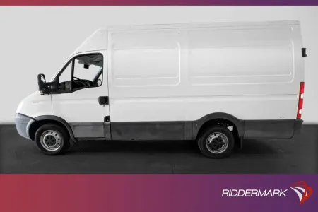 Iveco Daily L3H2 2.3HPI Dragkrok Ny-Kamrem 3-Sits B-Kamera